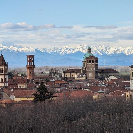 La Terrazza Del Re Apartment Верчели Екстериор снимка