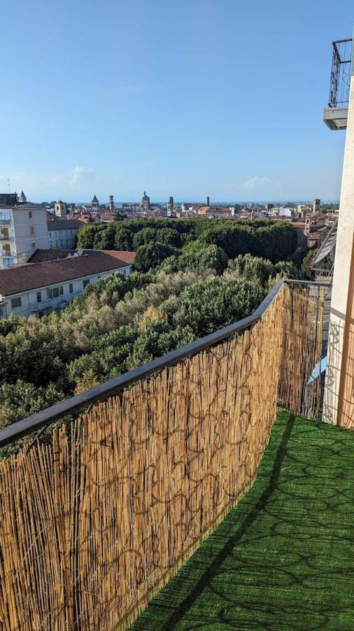 La Terrazza Del Re Apartment Верчели Екстериор снимка