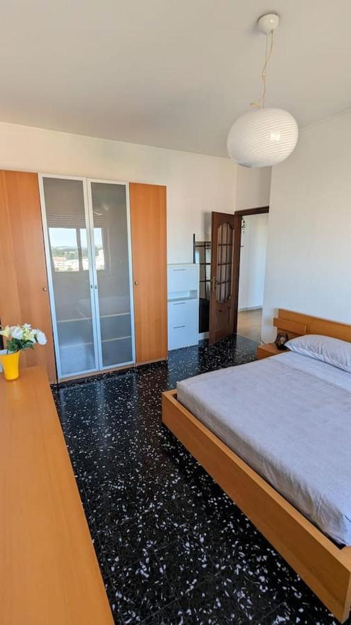 La Terrazza Del Re Apartment Верчели Екстериор снимка