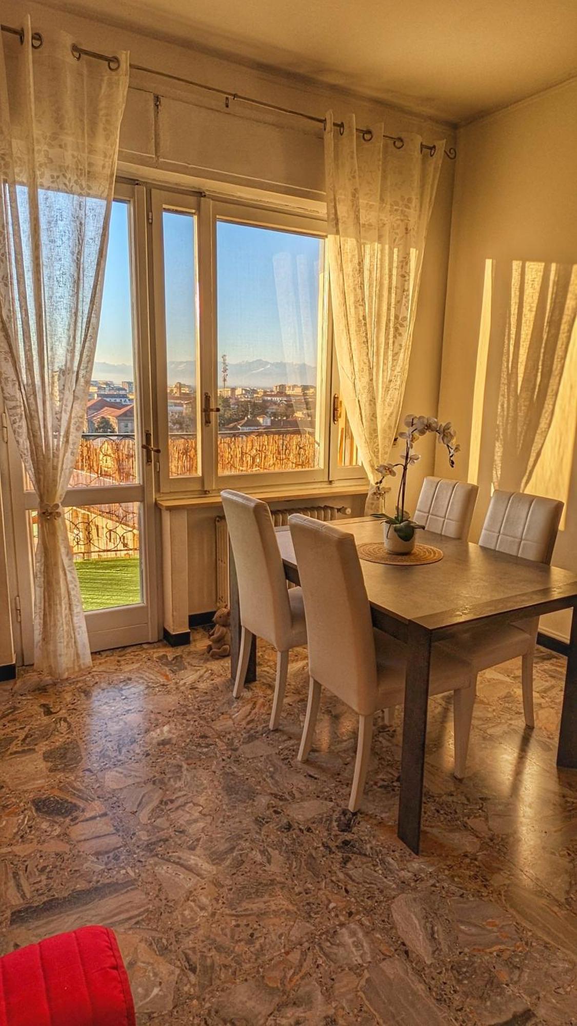 La Terrazza Del Re Apartment Верчели Екстериор снимка